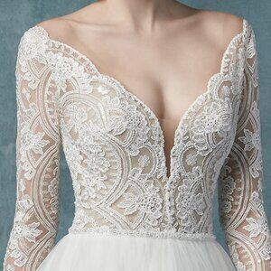 Maggie Sottero Mallory Dawn Size 12